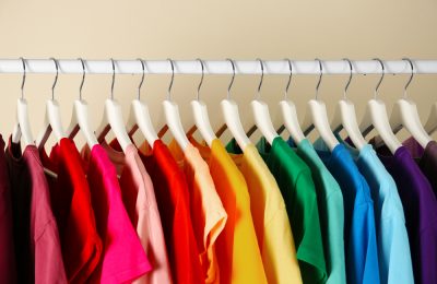 6 Ways to Save Money with a Bulk Shirt Order