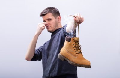 How to Clean Smelly Work Boots? (7 Quick Fixes)