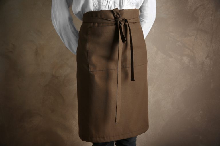 Women Chef Wearing Appron 768x512 